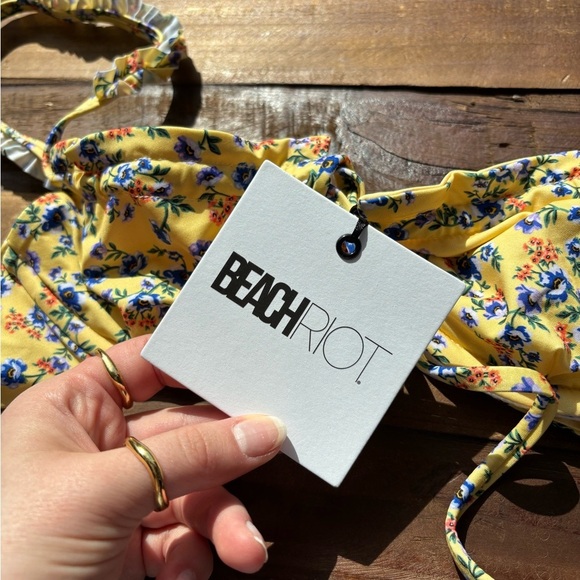 Beach Riot Floral Bikini Top - Picture 6 of 6
